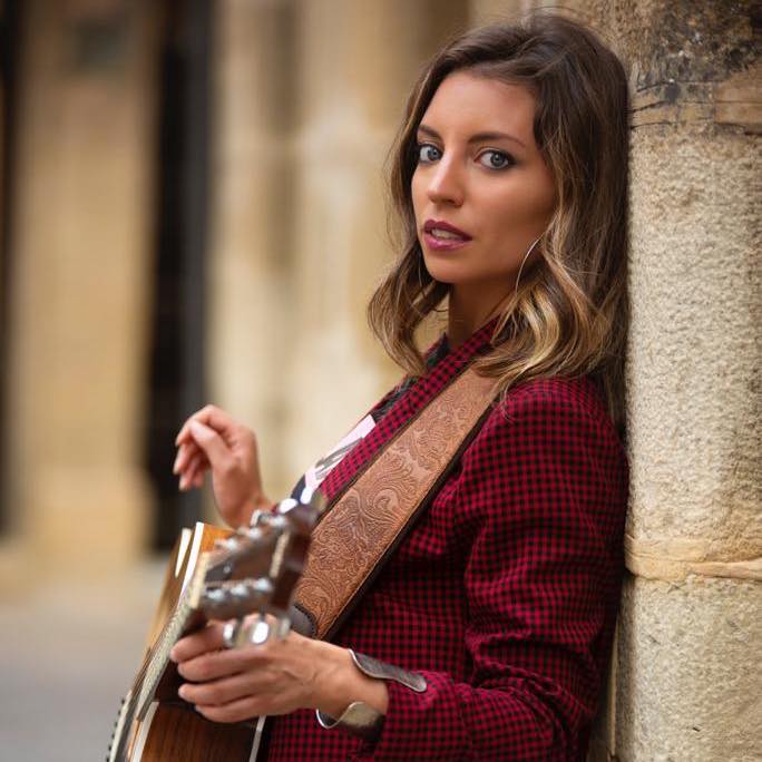 Sara Ráez: «Lo más bonito de la música es que cada persona la interprete a su manera, la lleve a su vida y se sienta identificada con la&nbsp;canción»